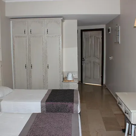 Bonjour Hotel
