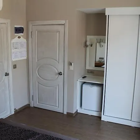 Hotel Bonjour 3*