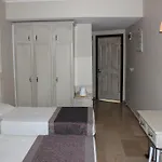 Bonjour Отель