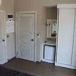 Отель Bonjour 3*