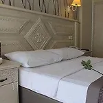 Bonjour Отель Мармарис