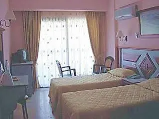 Hotel Bonjour 3*
